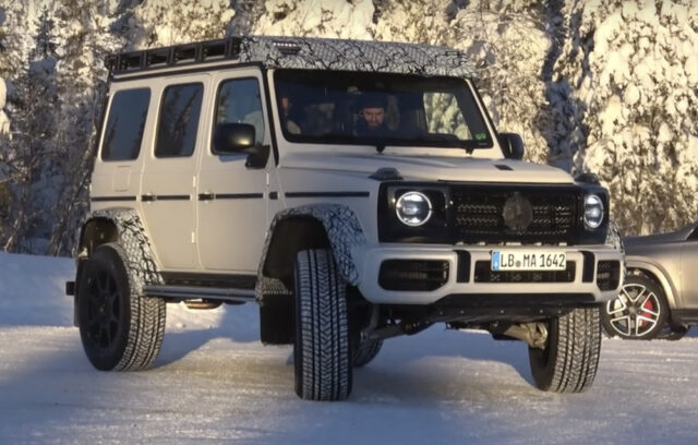 New Spy Shots Show G550 4X4 Playing In the Snow with One Portal Axle