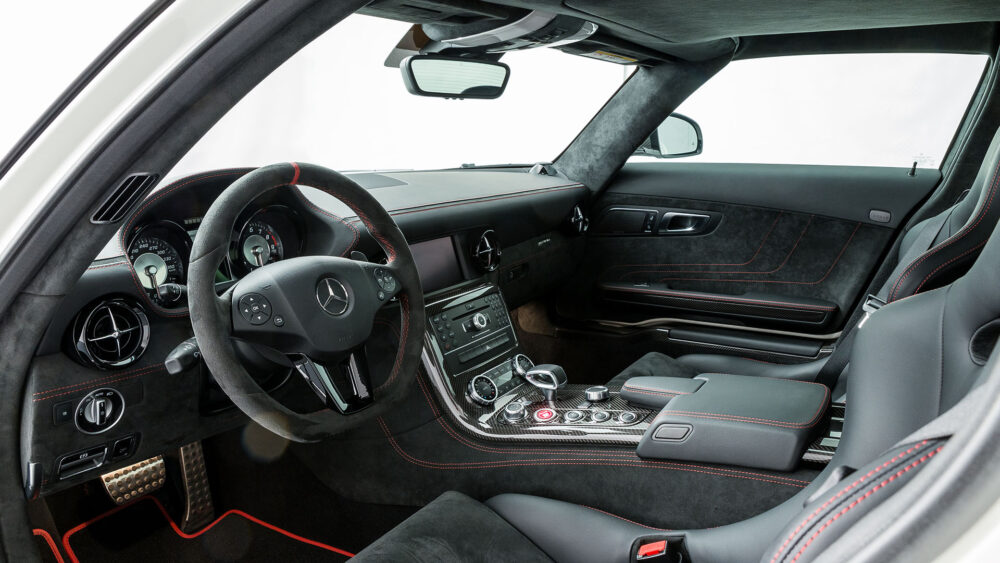 Mercedes-Benz SLS AMG Black 