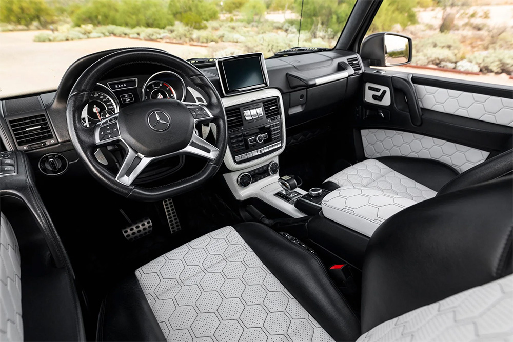 2014 Mercedes-Benz G63 AMG 6×6 Brabus B63S-700 Custom Interior