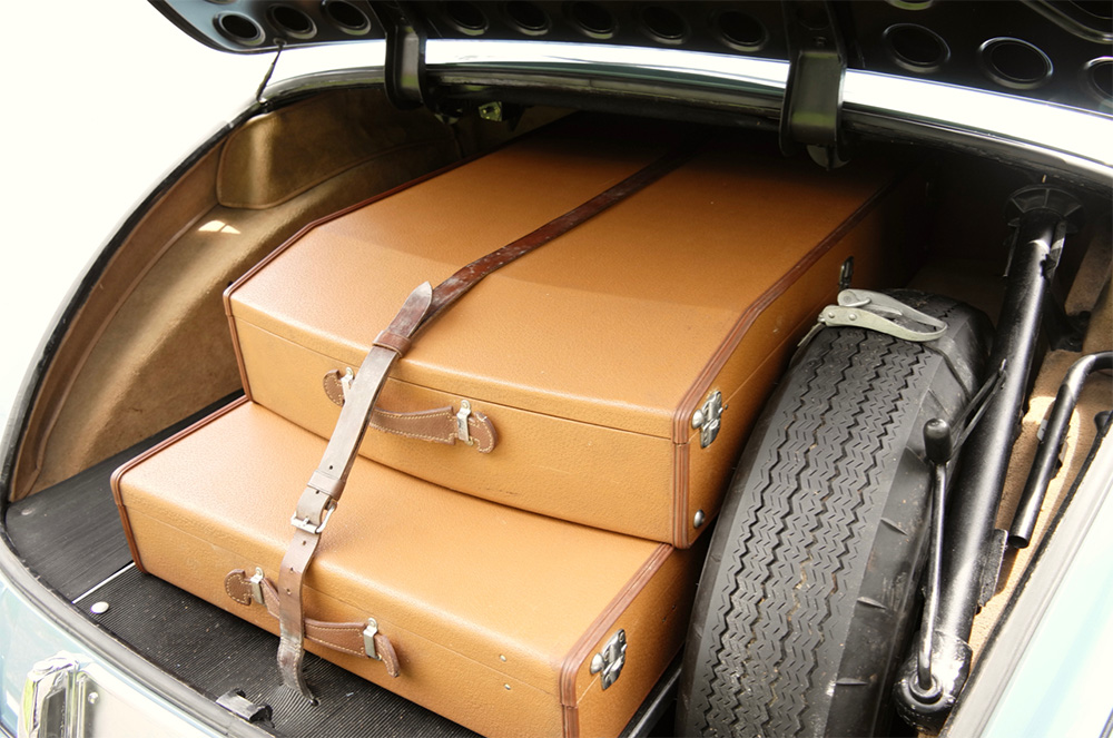 1957 Mercedes-Benz 300Sc factory luggage