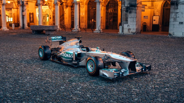 Lewis Hamilton’s First Grand Prix Winning Mercedes F1 Car Headed to Auction