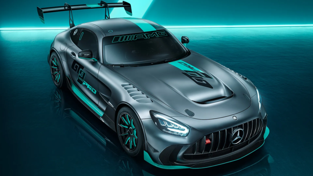 Mercedes-AMG GT2 Pro Brings Race Car Goodness to the Market