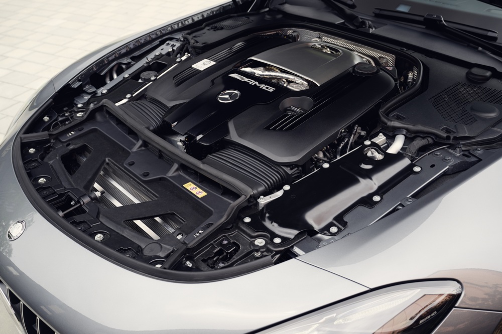 V8