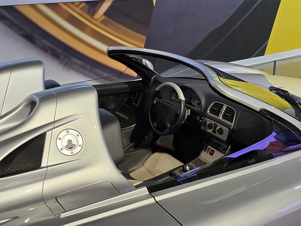 Mercedes Benz CLK GTR Roadster Interior
