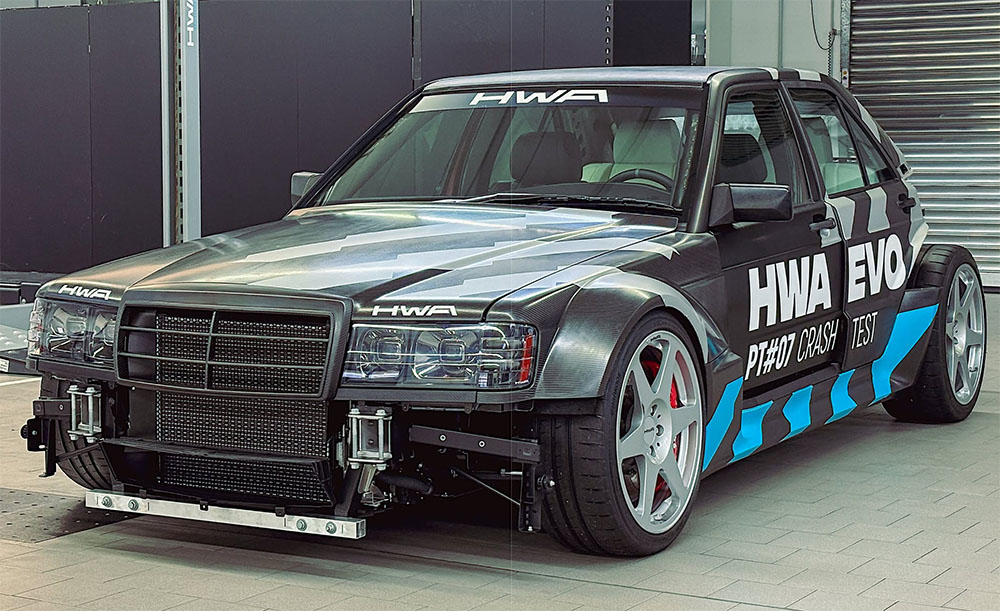HWA EVO Merecedes-Benz 190E Crashed