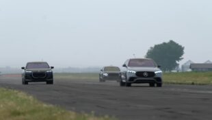 Mercedes-AMG S63 E-Performance Takes on Bentley Flying Spur, BMW i7 M70 in Wild Drag Race