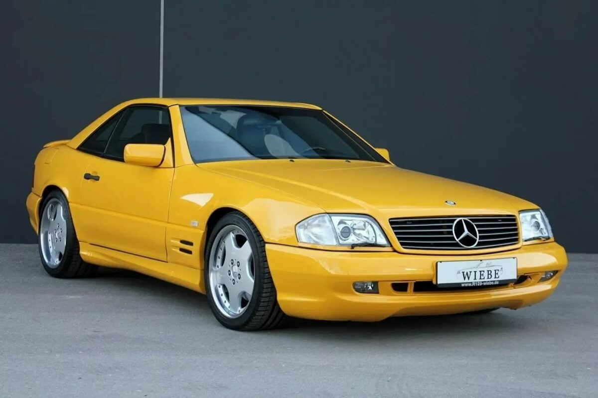 1997 Mercedes-Benz SL 500 on sale from Wiebe. Photo credit: eBay Motors.